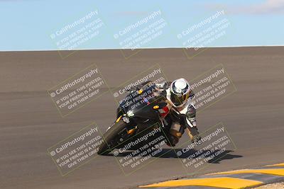 media/Sep-11-2022-SoCal Trackdays (Sun) [[81b7e951af]]/Bowl (820am)/